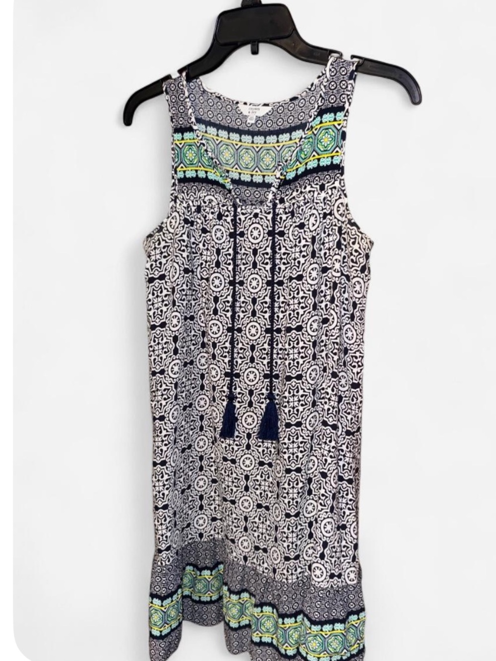 crown & ivy Navy and White Patterned Midi Dress with Green Accent